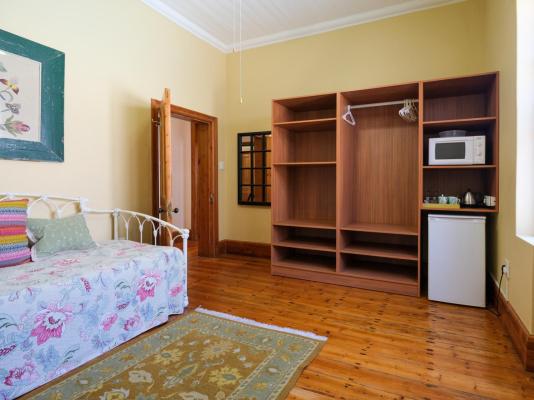 Acorn Guest House - 220689