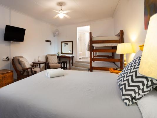 Stoneridge Guesthouse - 221782