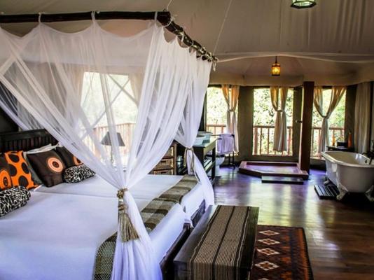 Thula Thula Private Game Reserve - 223623