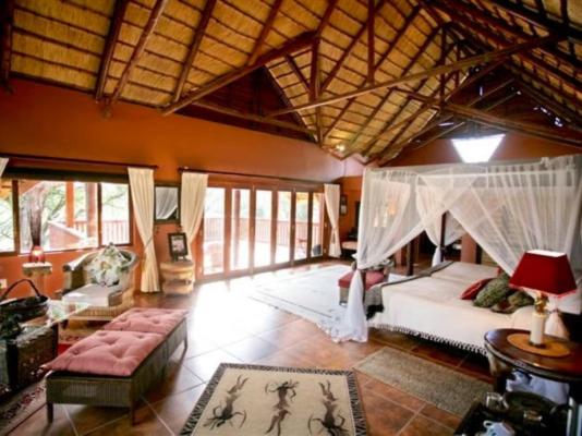 Thula Thula Private Game Reserve - 223641