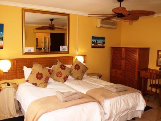 Flintstones Guest House Durban - 224308