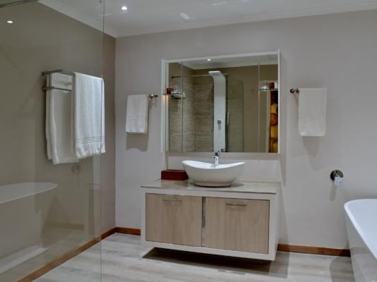 Mabula Game Lodge - 225500