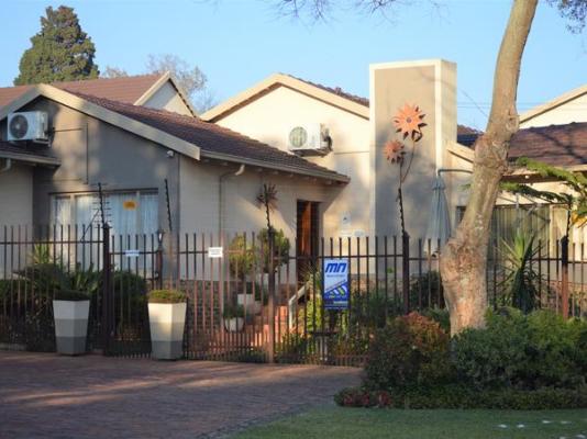 Aandbloem Guest House - 227230