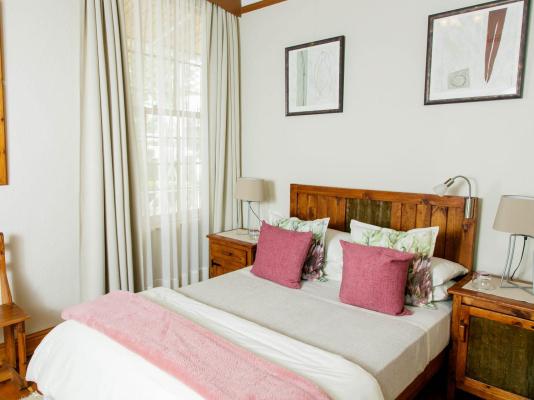 Oakdene Guest House - 227800