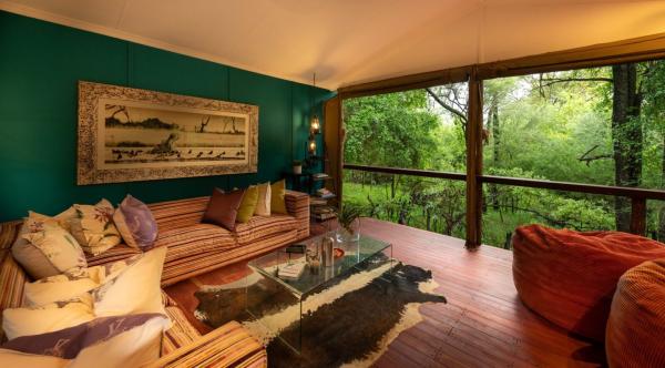 Jaci's Safari and Tree Lodges - 228111