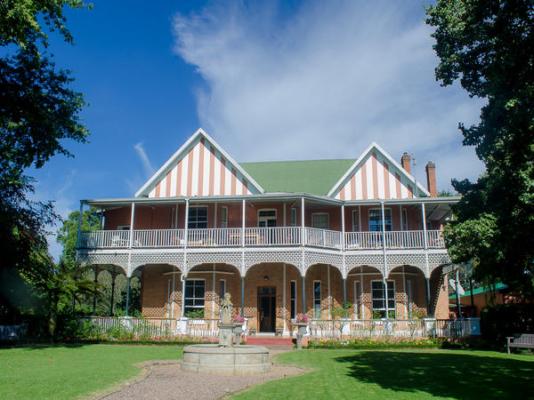 Calderwood Hall Guest House - 228123