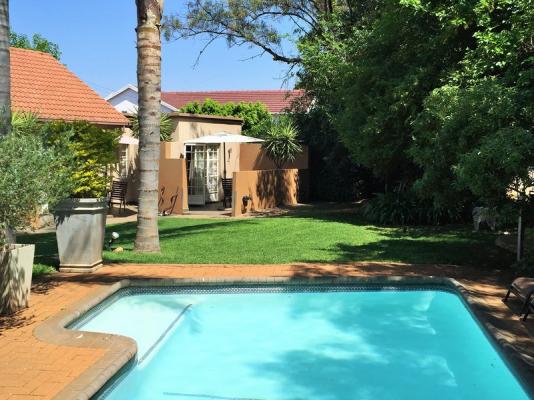 Khayamanzi Bed & Breakfast