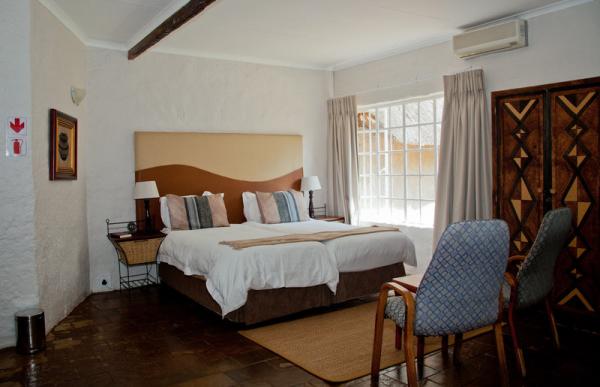 Zebra Country Lodge - Bed & Breakfast and Game Lodge - Pretoria